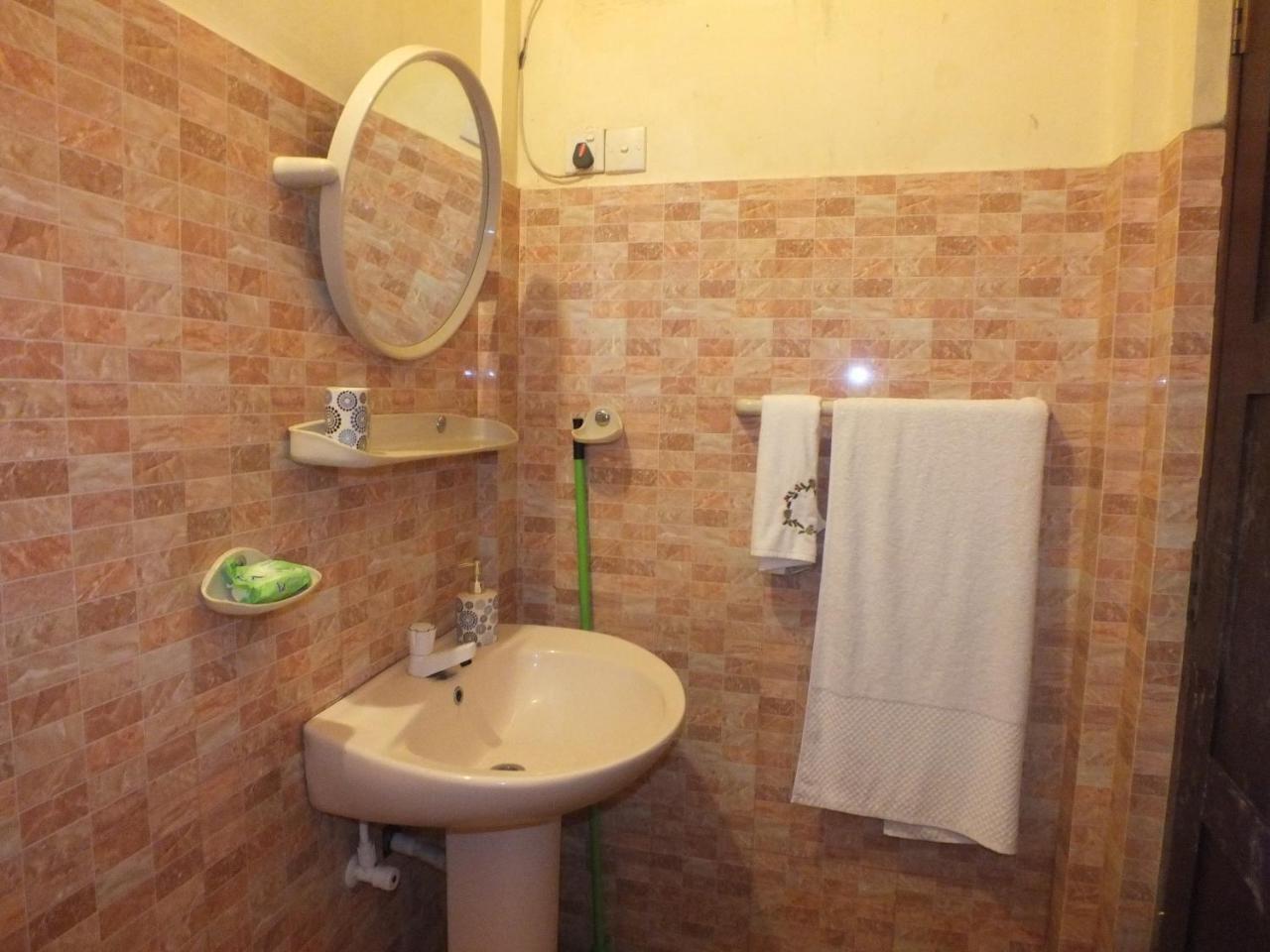 Hillsview Rest & Guest House Matale Bagian luar foto