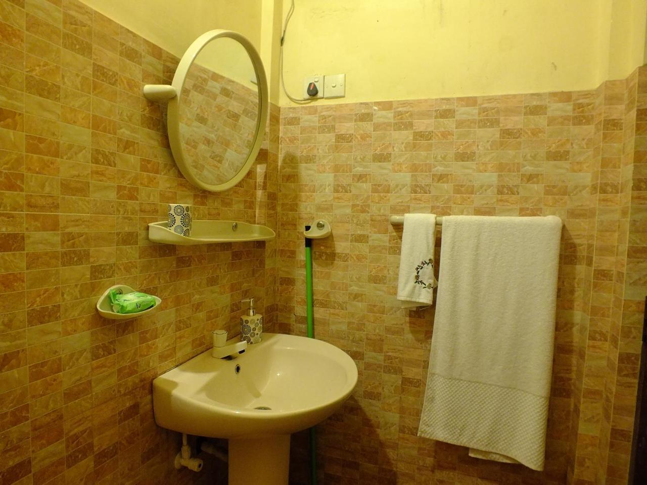 Hillsview Rest & Guest House Matale Bagian luar foto