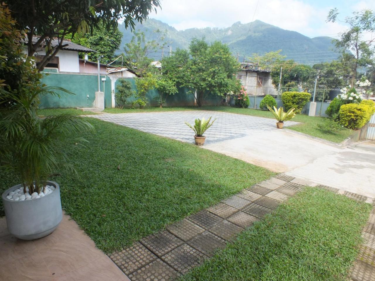 Hillsview Rest & Guest House Matale Bagian luar foto